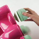 Издърпващи подложки могат да бъдат затворени и седалка става малко столче за  използване на пода